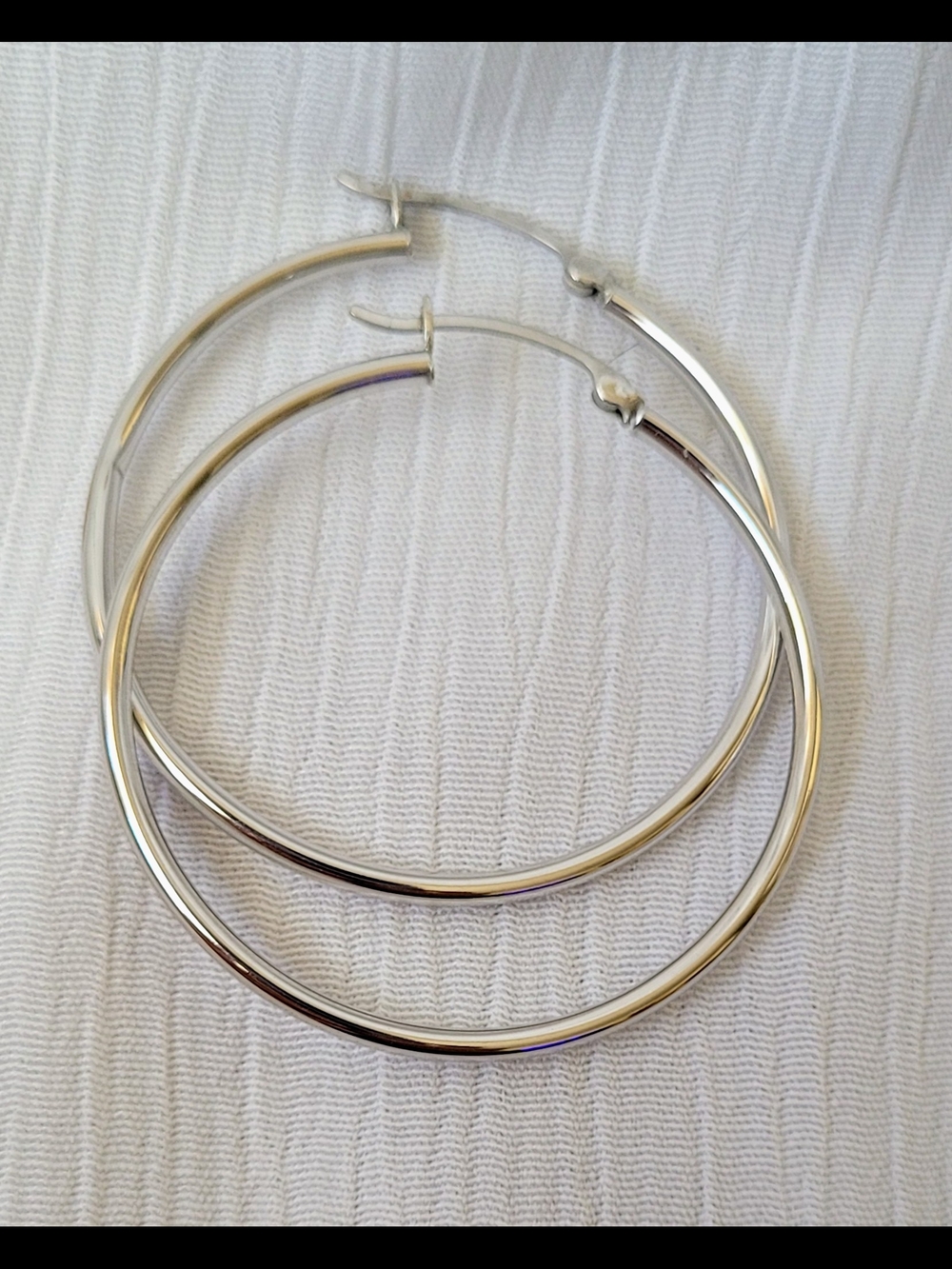 10k White Polished Gold Hoop Earrings - Classic Women's Hoops 4cm Diameter